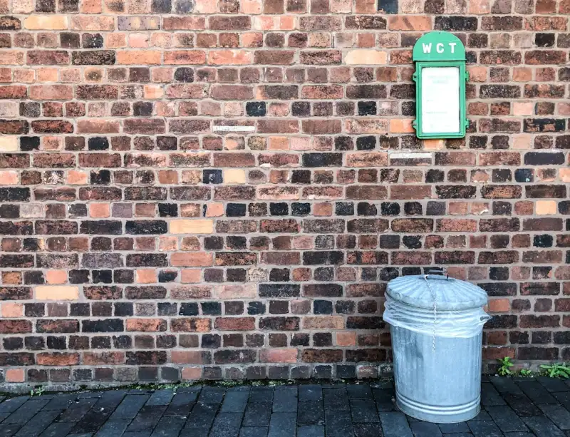 非手术皮肤美容技术新进展：从激光到生物材料的应用对比